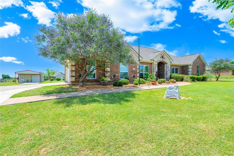 109 Falcons Eye Court, Weatherford TX 76087 - Photo 2
