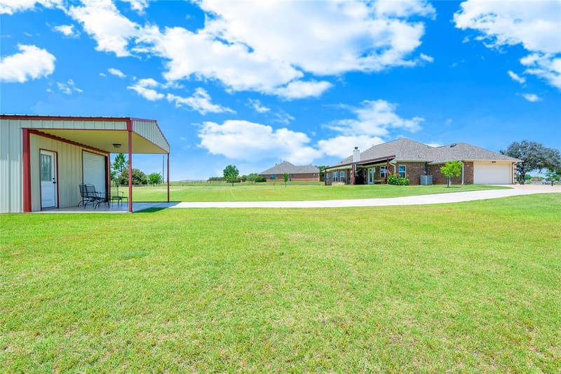 109 Falcons Eye Court, Weatherford TX 76087 - Photo 10