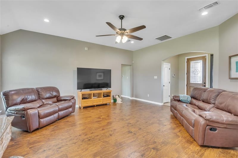 109 Falcons Eye Court, Weatherford TX 76087 - Photo 14
