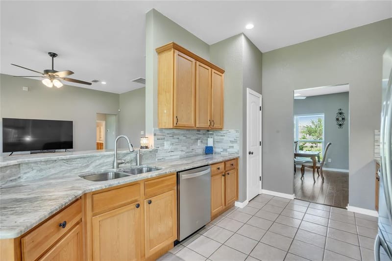109 Falcons Eye Court, Weatherford TX 76087 - Photo 18