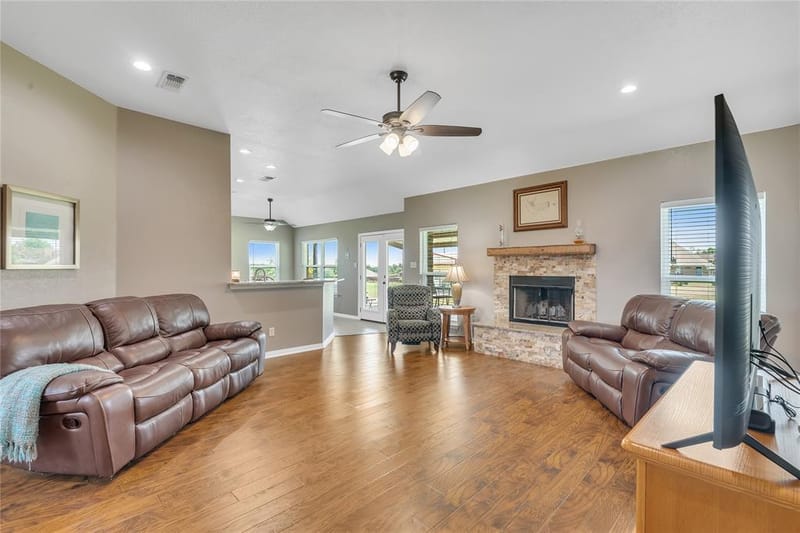 109 Falcons Eye Court, Weatherford TX 76087 - Photo 15