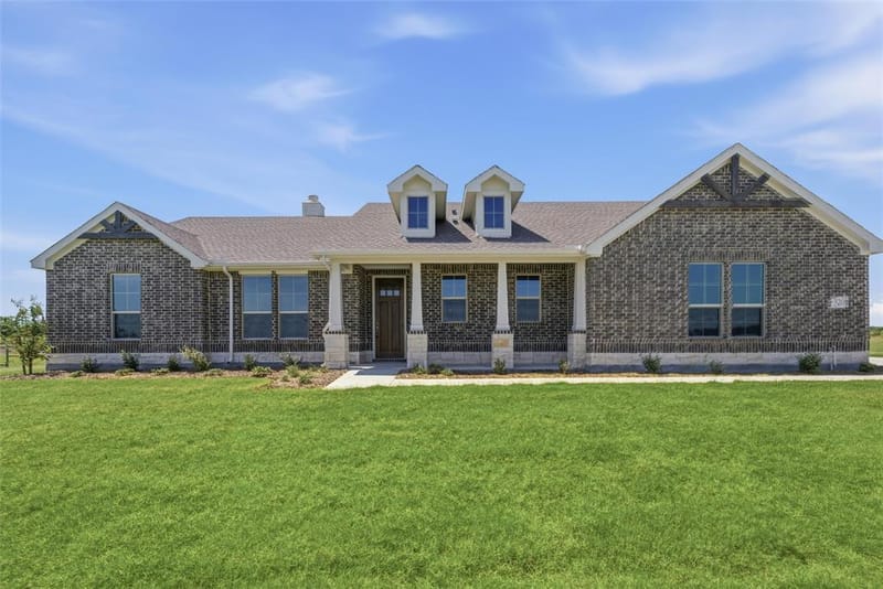 720 County Road 200, Valley View TX 76272 - Photo 2
