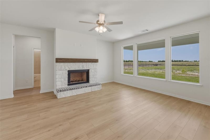 720 County Road 200, Valley View TX 76272 - Photo 12