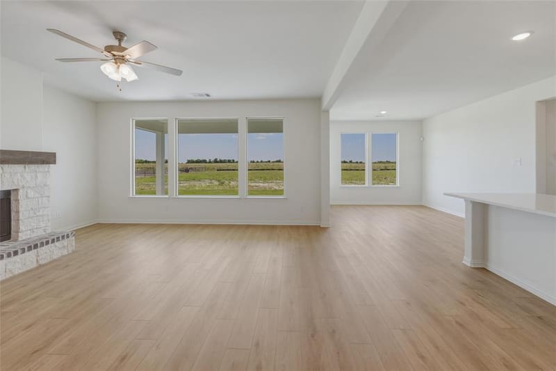 720 County Road 200, Valley View TX 76272 - Photo 7
