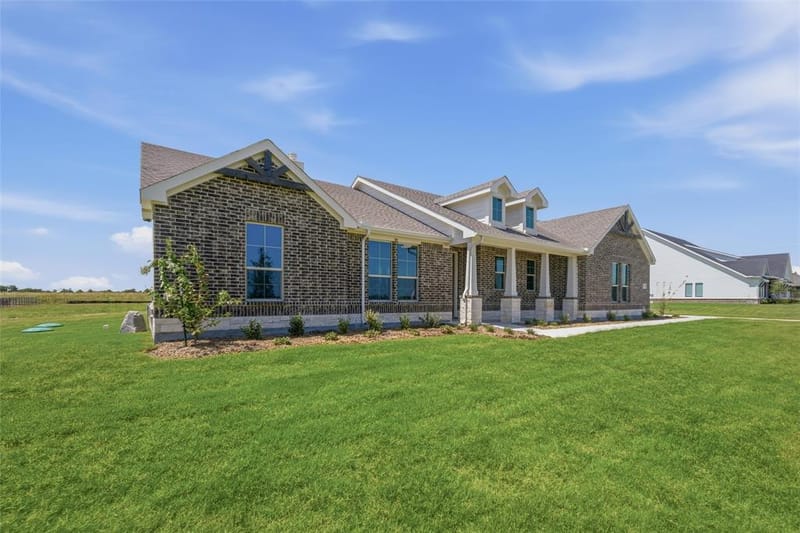 720 County Road 200, Valley View TX 76272 - Photo 3