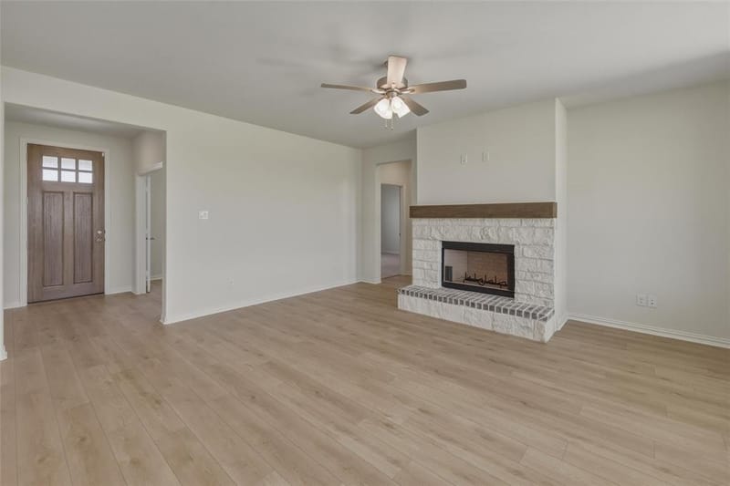 720 County Road 200, Valley View TX 76272 - Photo 8