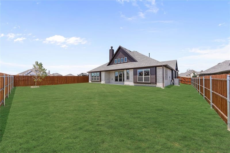 1033 Emerald Trace Drive, Justin TX 76247 - Photo 35