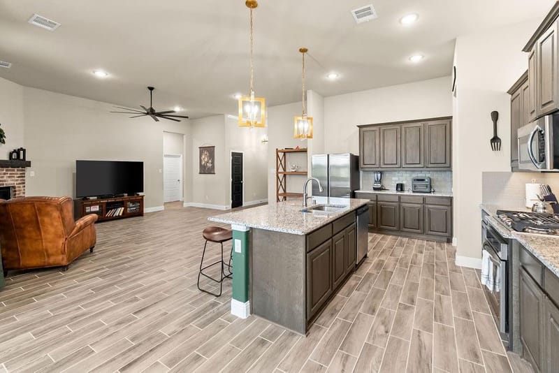 8130 Honeywell Avenue, Greenville TX 75402 - Photo 9