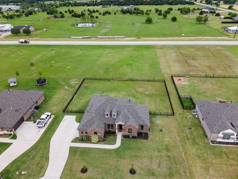 8130 Honeywell Avenue, Greenville TX 75402 - Photo 37