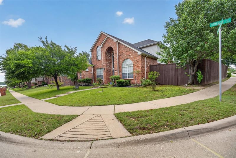 5314 Somerset Drive, Rowlett TX 75089 - Photo 3