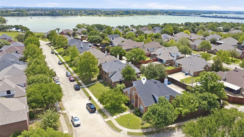 5314 Somerset Drive, Rowlett TX 75089 - Photo 4