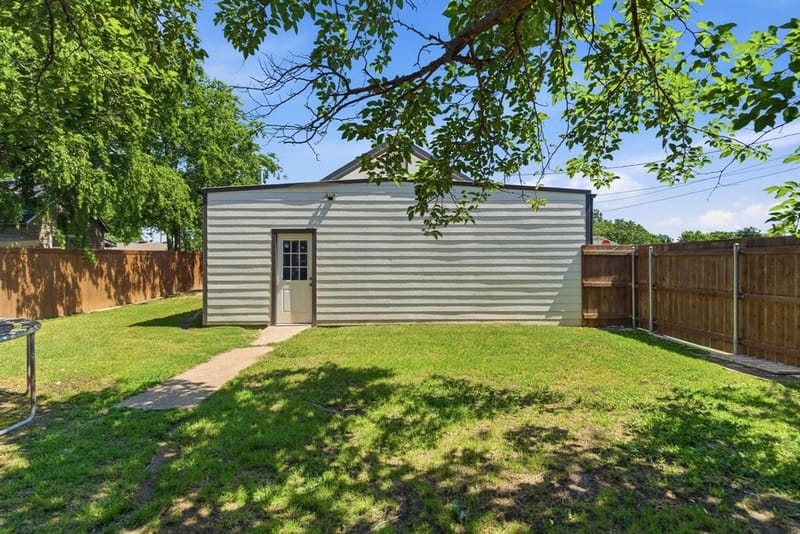 401 W Mesquite Street, Gunter TX 75058 - Photo 26