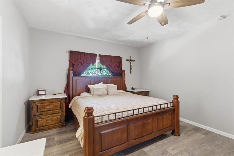 401 W Mesquite Street, Gunter TX 75058 - Photo 20