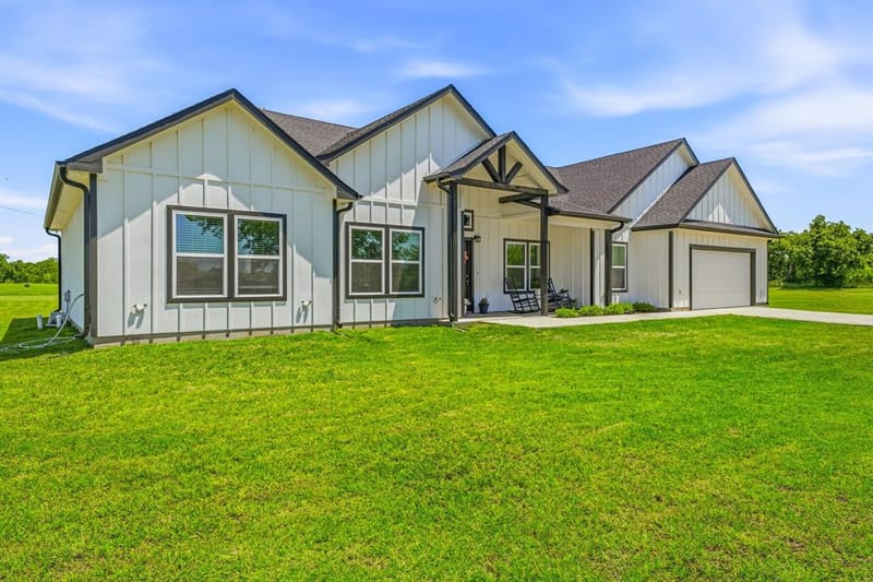 689 Dill Road, Weatherford TX 76085 - Photo 3