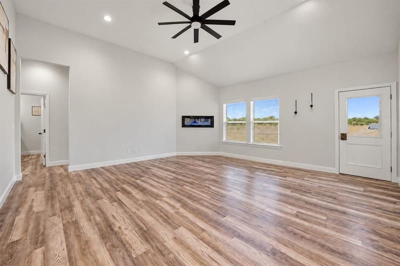 689 Dill Road, Weatherford TX 76085 - Photo 11