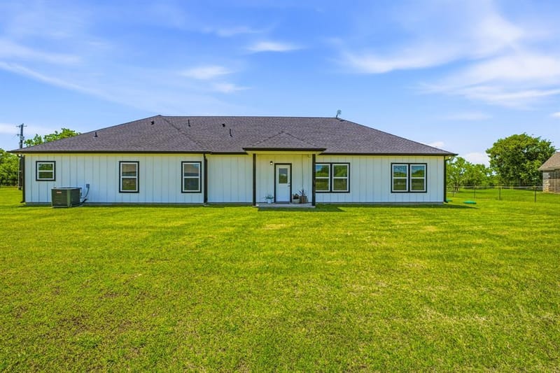 689 Dill Road, Weatherford TX 76085 - Photo 29