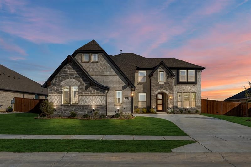 1034 Emerald Trace Drive, Justin TX 76247 - Photo 2