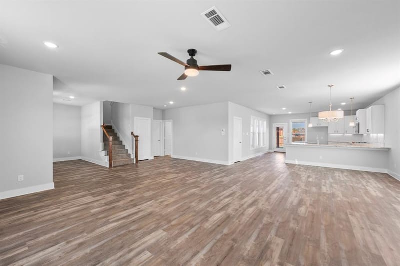 10907 Rochelle Court, Grand Prairie TX 76065 - Photo 9