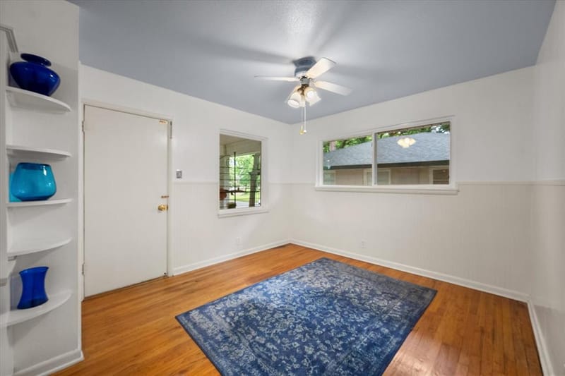 1209 W Lilly Lane, Arlington TX 76013 - Photo 4