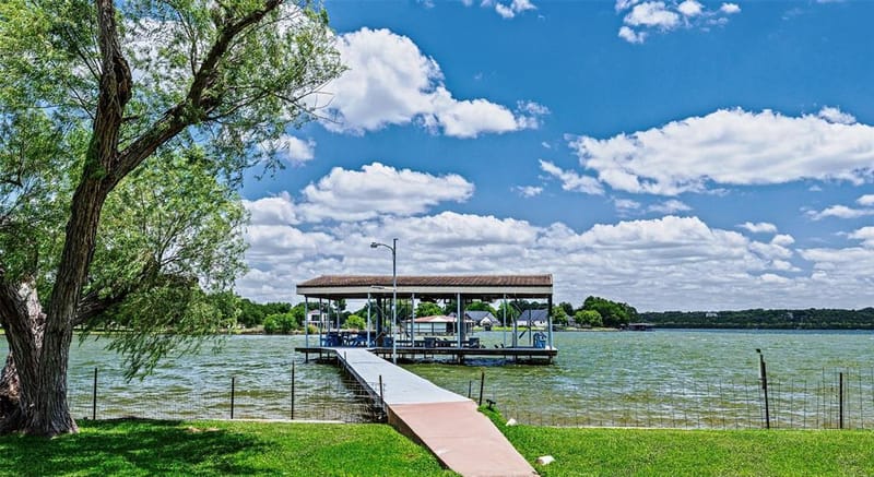 4208 Indian Creek Court, Granbury TX 76049 - Photo 27