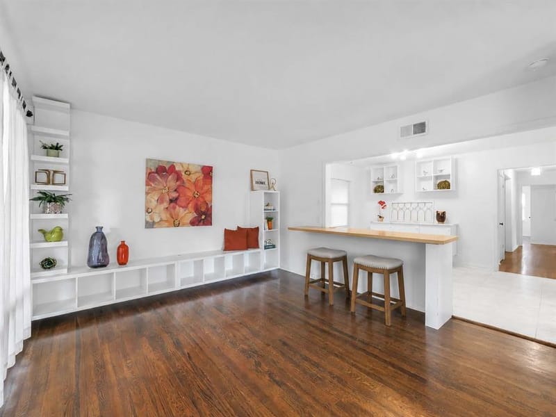 6723 Santa Anita Drive, Dallas TX 75214
