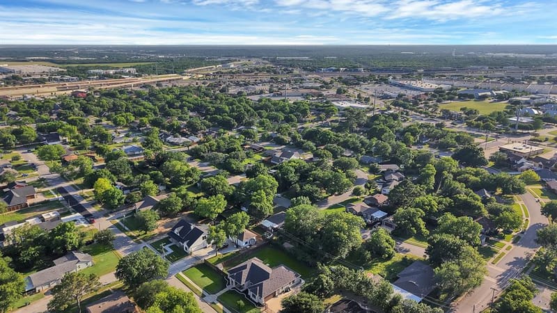 1103 Bellaire Drive, Grapevine TX 76051 - Photo 12