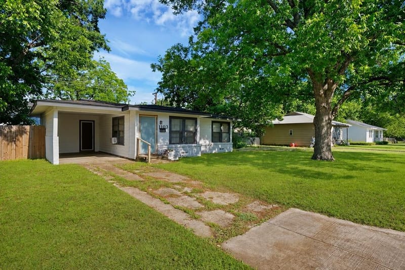 1103 Bellaire Drive, Grapevine TX 76051 - Photo 4