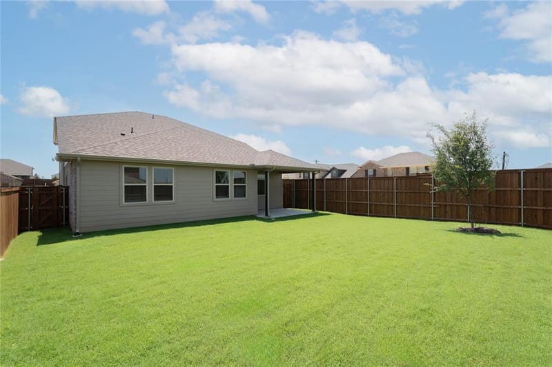 3904 Jade Drive, Celina TX 75009 - Photo 2