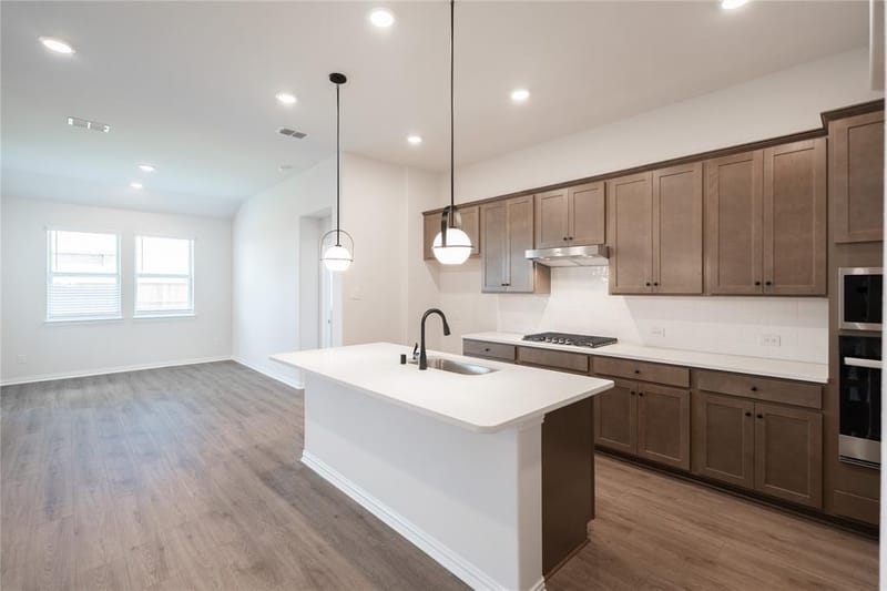 3904 Jade Drive, Celina TX 75009 - Photo 3