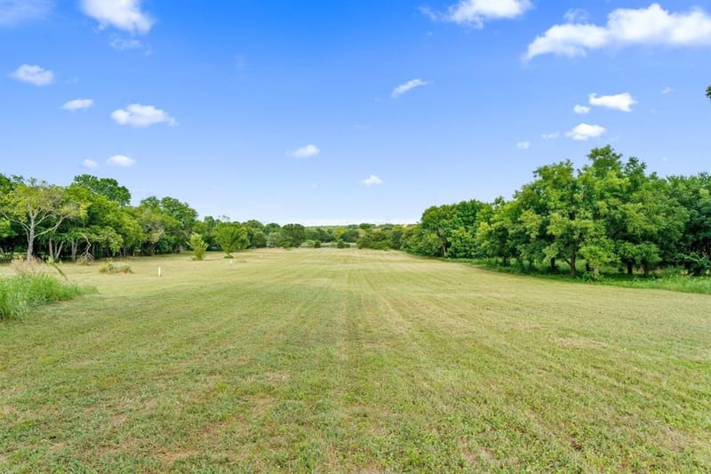 8542 Meadowbrook Drive, Fort Worth TX 76120 - Photo 12