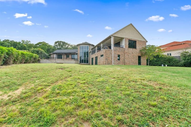 8542 Meadowbrook Drive, Fort Worth TX 76120 - Photo 5