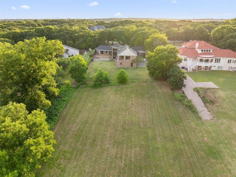 8542 Meadowbrook Drive, Fort Worth TX 76120 - Photo 14
