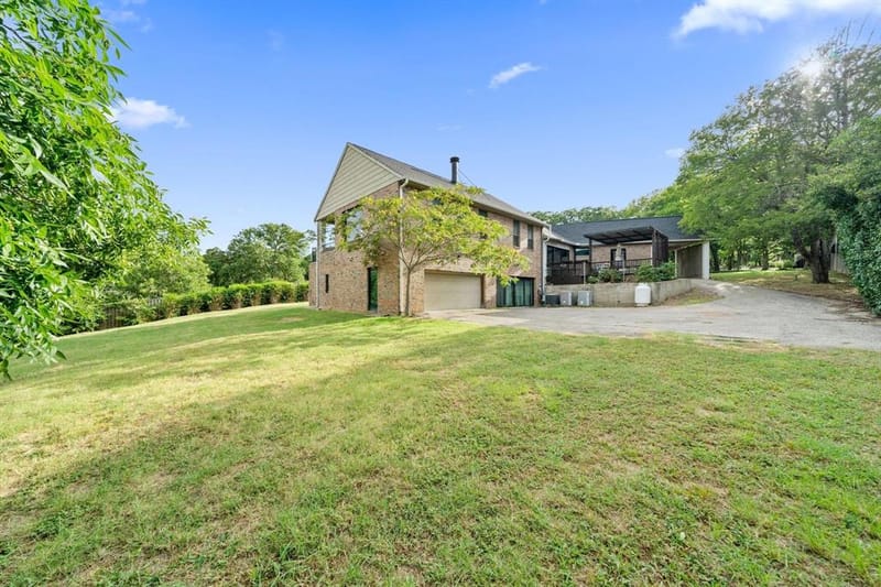 8542 Meadowbrook Drive, Fort Worth TX 76120 - Photo 4