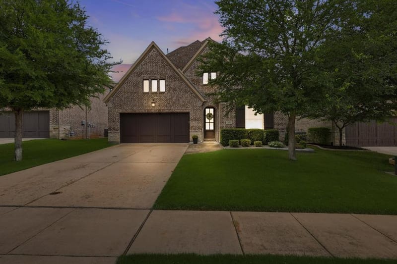 342 Hill Creek Lane, Grapevine TX 76051 - Photo 2
