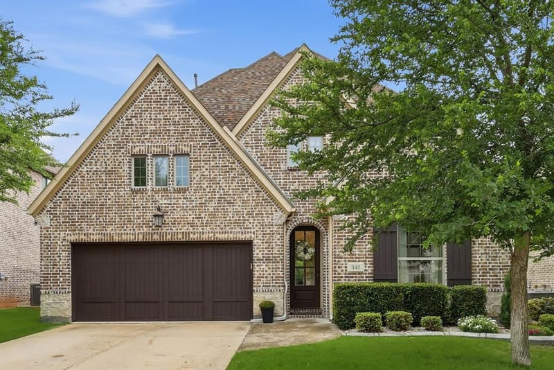 342 Hill Creek Lane, Grapevine TX 76051