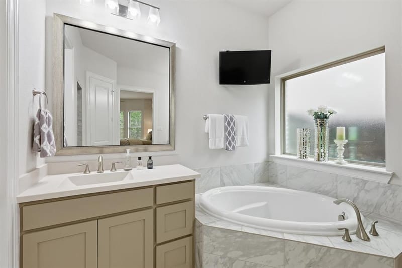 342 Hill Creek Lane, Grapevine TX 76051 - Photo 18