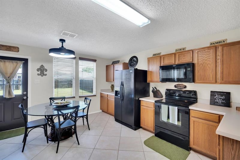 3900 Country Lane, Fort Worth TX 76123 - Photo 12