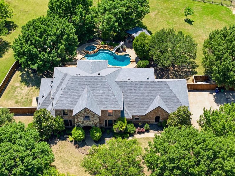 5079 April Lane, Waxahachie TX 75165 - Photo 2