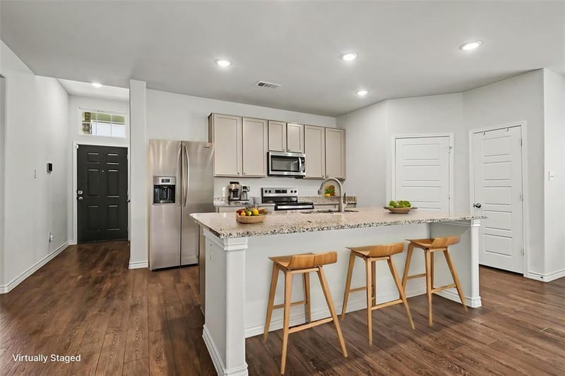 9828 Dynamics Drive, Fort Worth TX 76131 - Photo 3