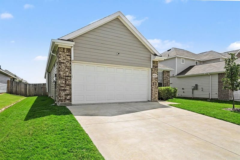 9828 Dynamics Drive, Fort Worth TX 76131 - Photo 5