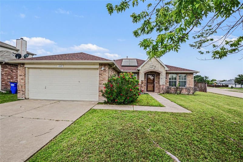 1005 Windsor Lane, Forney TX 75126 - Photo 2