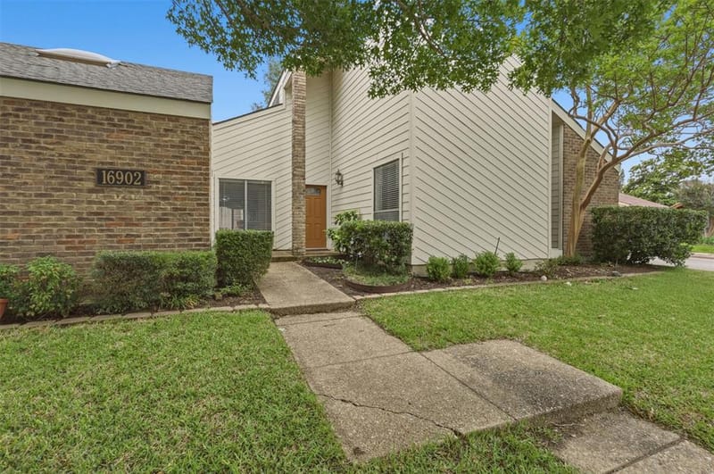 16902 Davenport Court, Dallas TX 75248 - Photo 2