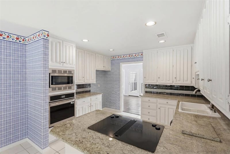 16902 Davenport Court, Dallas TX 75248 - Photo 28