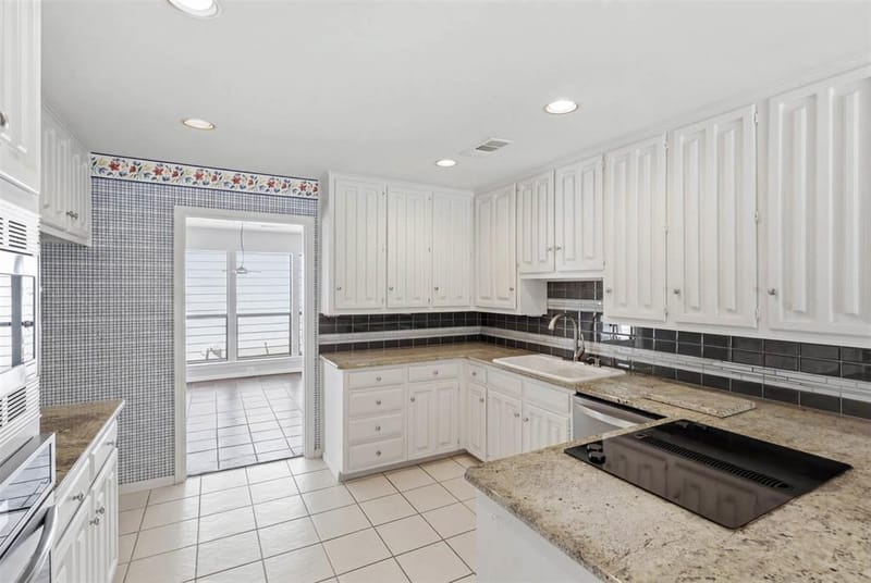 16902 Davenport Court, Dallas TX 75248 - Photo 11