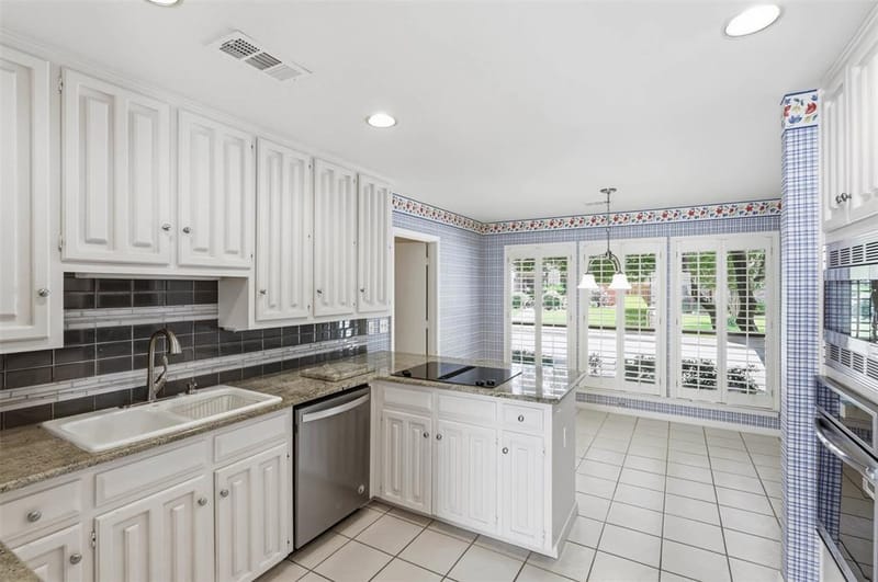 16902 Davenport Court, Dallas TX 75248 - Photo 8