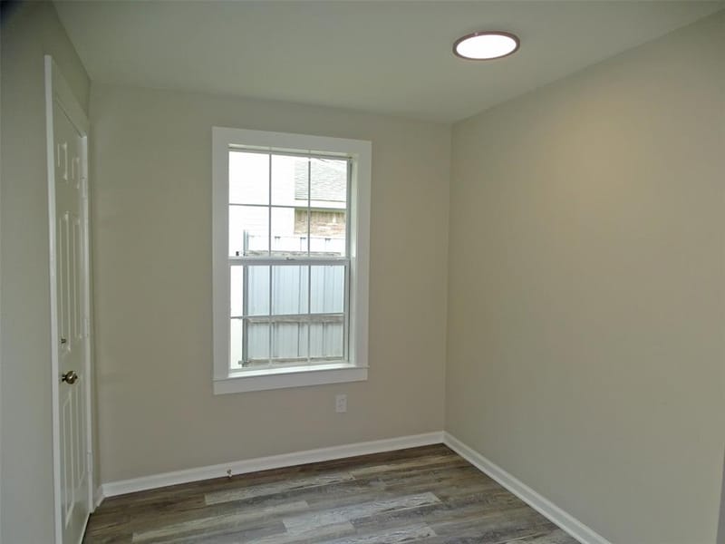 202 E Cober Drive, Grand Prairie TX 75051 - Photo 12
