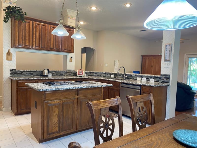 5730 Champion Court, Arlington TX 76017 - Photo 11