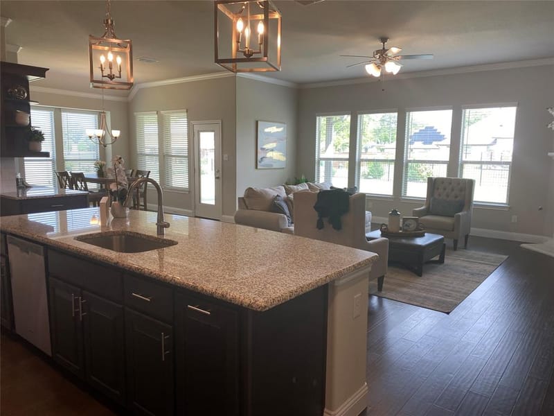 209 Johnson Street, Granbury TX 76048 - Photo 17