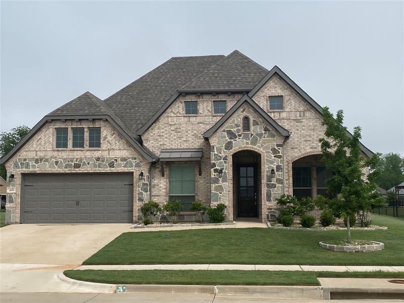 209 Johnson Street, Granbury TX 76048
