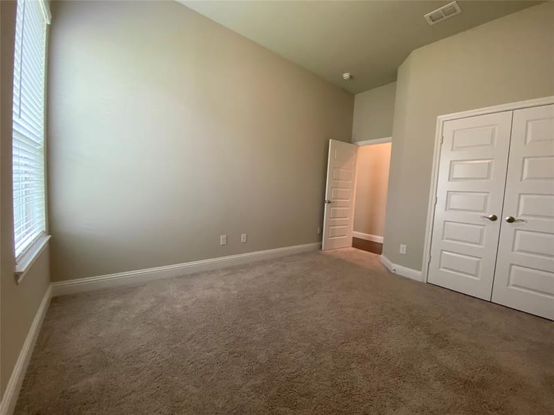 209 Johnson Street, Granbury TX 76048 - Photo 34